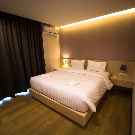 L Hotel Khon Kaen Esterno foto
