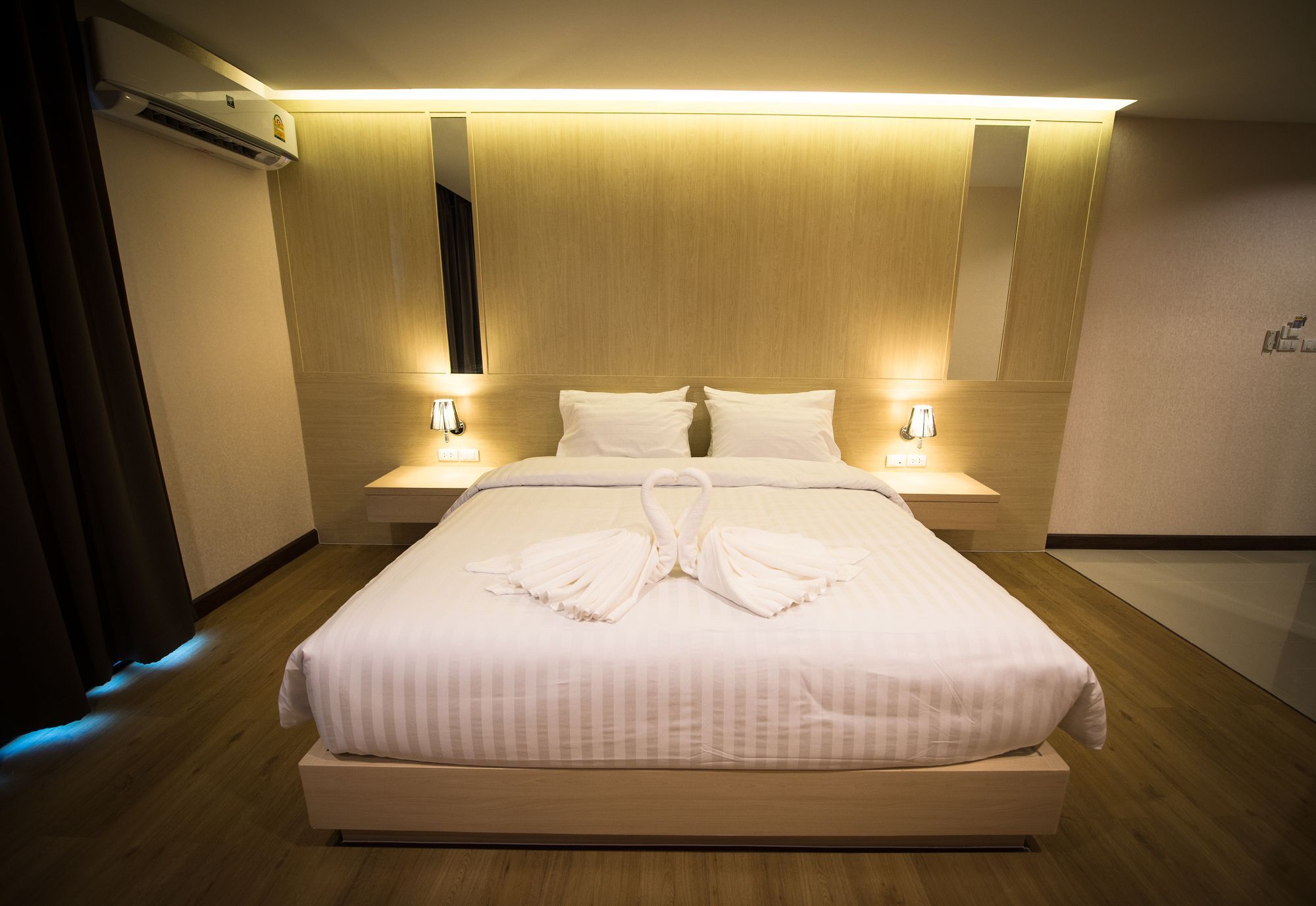 L Hotel Khon Kaen Esterno foto